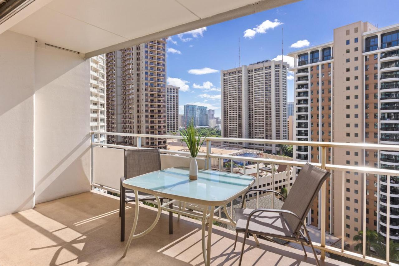 Ocean Front Amazing One Bedroom Ferienhaus